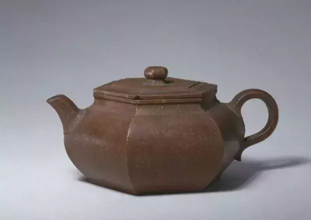 紫砂茶具始于哪个朝代（紫砂茶具的起源和历史）